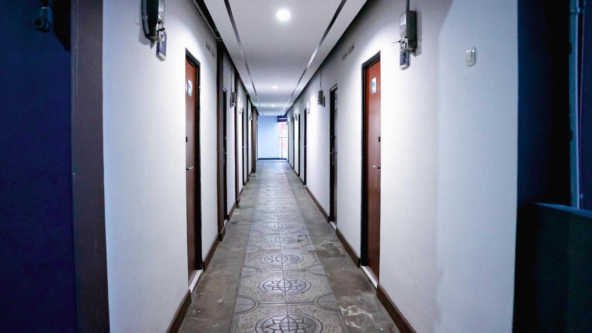 Collection O Tunas Plaza Residence Bekasi Exterior photo